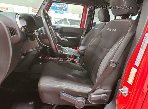 1C4BJWEG8HL588237 2017 JEEP WRANGLER Red Вид салону спереду