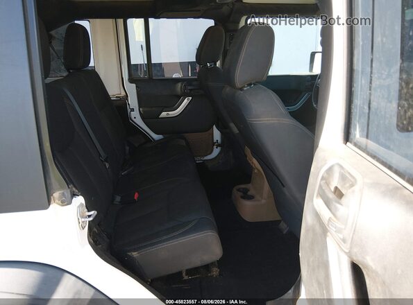 1C4BJWFG2HL509563 2017 JEEP WRANGLER UNLIMITED White Вид наклейки з VIN-кодом