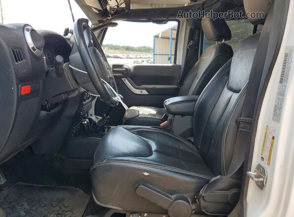 1C4BJWFG8GL163940 2016 JEEP WRANGLER White Widok wnętrza z przodu