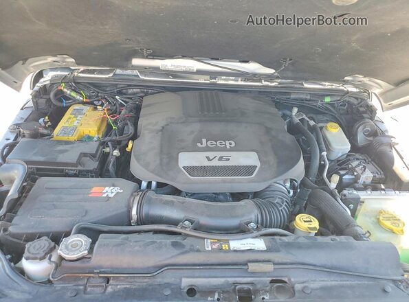 1C4BJWFG8GL263049 2016 JEEP WRANGLER Gray Rear interior view