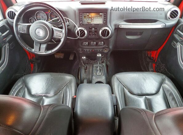 1C4BJWFGXGL240338 2016 JEEP WRANGLER Red Vista del salpicadero