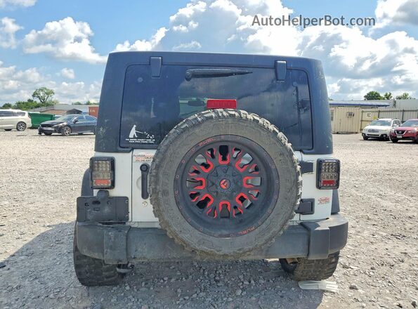 1C4HJWDG2HL654311 2017 JEEP WRANGLER White Widok z tyłu