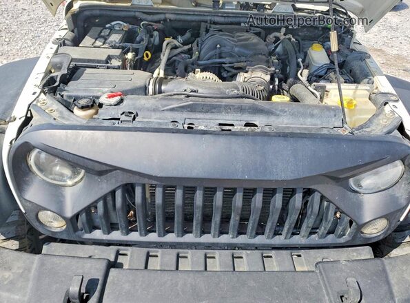 1C4HJWDG2HL654311 2017 JEEP WRANGLER White Widok komory silnika