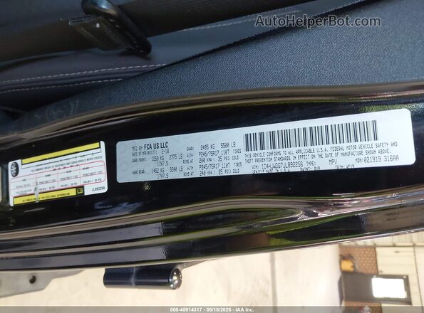 1C4HJWDG7JL892256 2018 JEEP WRANGLER Black Вид підкапотного простору