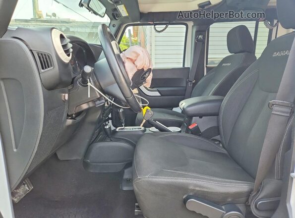1C4HJWEG5GL312963 2016 JEEP WRANGLER White წინა სალონის ხედი