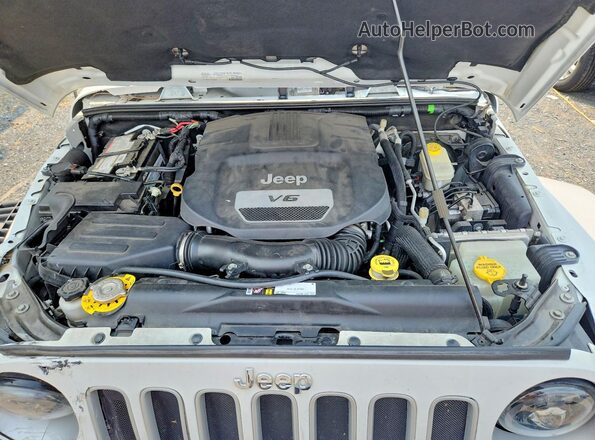 1C4HJWEG5GL312963 2016 JEEP WRANGLER White ძრავის განყოფილების ხედი