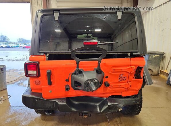 1C4HJXDG2LW209998 2020 JEEP WRANGLER Orange Вид ззаду