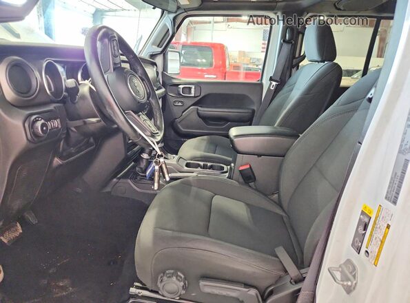1C4HJXDG2NW133962 2022 JEEP WRANGLER White Front interior view