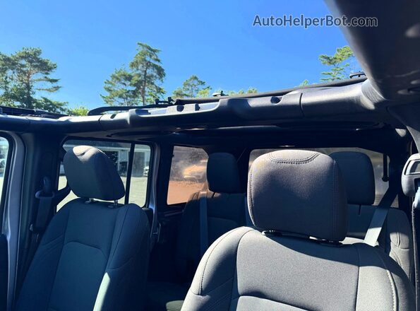 1C4HJXDG4JW171848 2018 JEEP WRANGLER Silver Սալոնի հետևի տեսք