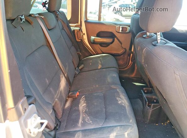 1C4HJXDG6JW104250 2018 JEEP WRANGLER Silver Vista de los asientos traseros