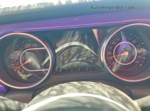 1C4HJXDG7PW577244 2023 JEEP WRANGLER Purple Vista del cuadro de instrumentos