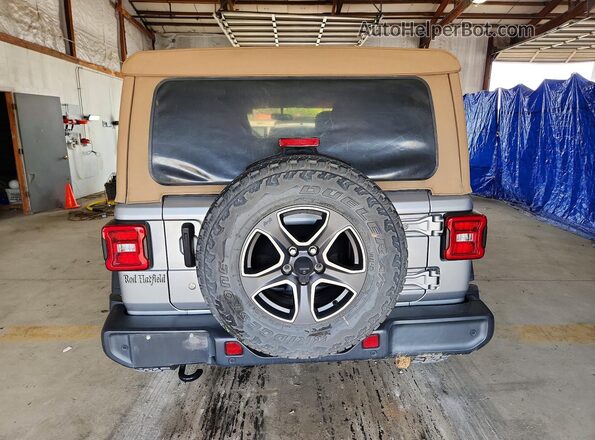 1C4HJXDG8LW174402 2020 JEEP WRANGLER Silver Vista trasera