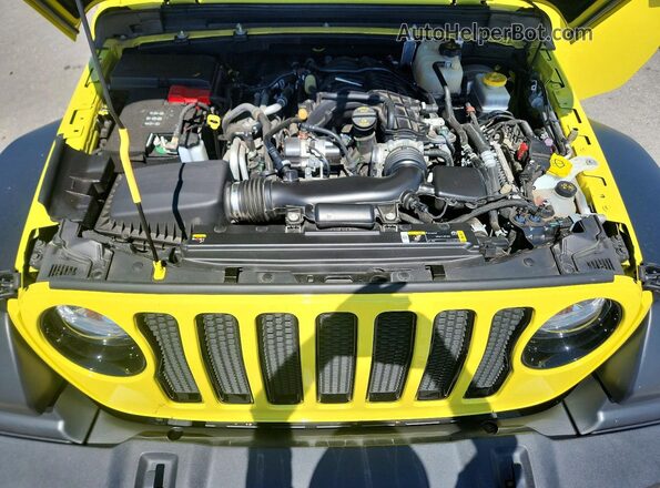 1C4HJXDG9PW585538 2023 JEEP WRANGLER Yellow Vista del compartimento del motor