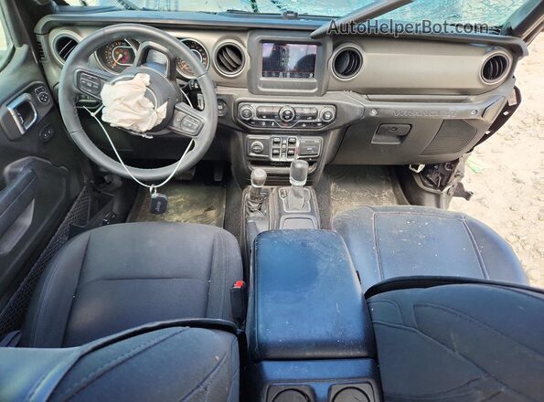 1C4HJXDGXNW240788 2022 JEEP WRANGLER Черный Вид панели приборов