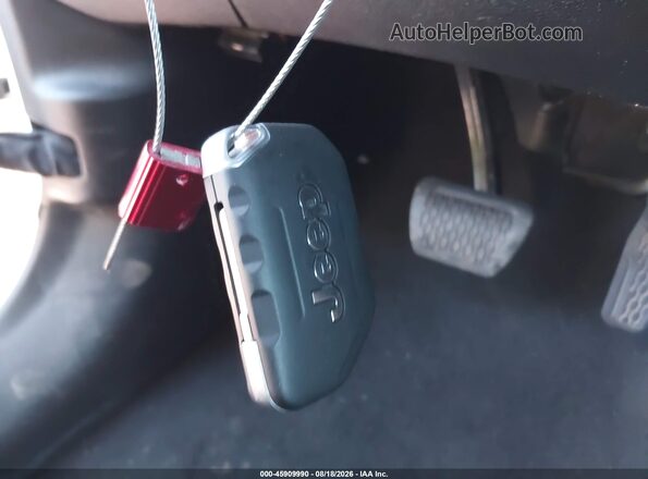 1C4HJXDN1MW648061 2021 JEEP WRANGLER UNLIMITED Белый Вид панели приборов