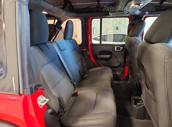 1C4HJXDN2MW515082 2021 JEEP WRANGLER Red Rear interior view
