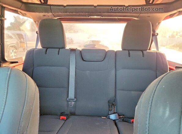 1C4HJXDN2MW515082 2021 JEEP WRANGLER Red Rear seats view