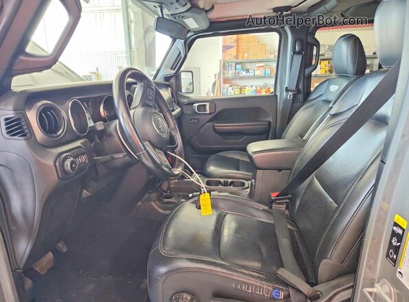 1C4HJXDN2MW714519 2021 JEEP WRANGLER Gray Widok wnętrza z przodu
