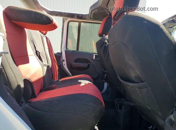 1C4HJXDN2PW523090 2023 JEEP WRANGLER Белый Вид задних сидений