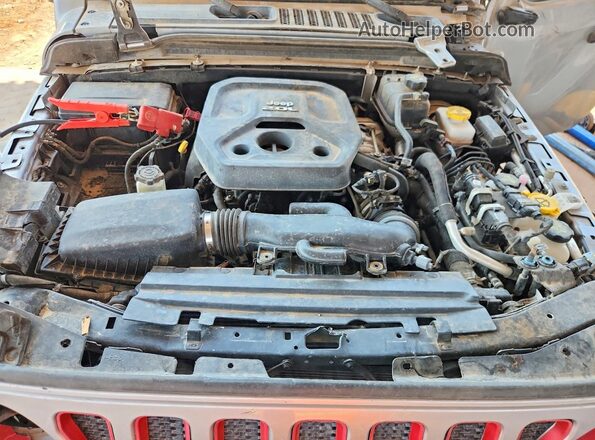 1C4HJXDN6JW142415 2018 JEEP WRANGLER Silver Widok komory silnika