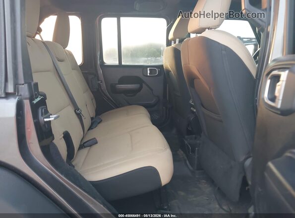 1C4HJXDN7JW200354 2018 JEEP WRANGLER UNLIMITED Gray Vista de la etiqueta del VIN