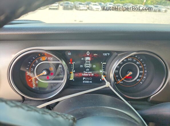 1C4HJXDNXMW737434 2021 JEEP WRANGLER Red Vista del cuadro de instrumentos