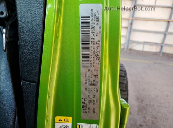 1C4HJXEG1JW240302 2018 JEEP WRANGLER Green 