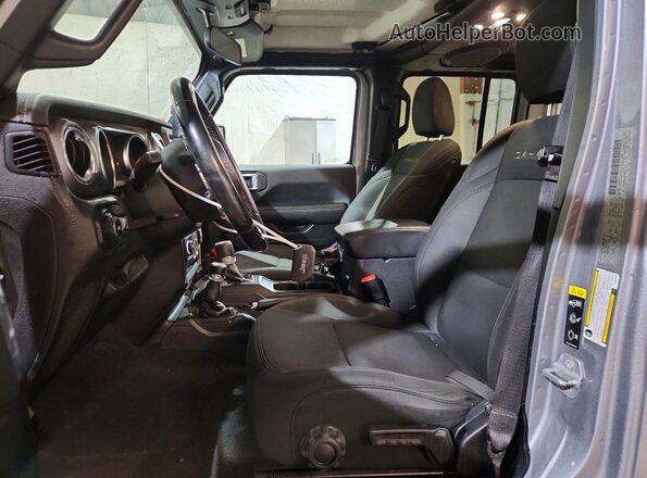 1C4HJXEN0LW165156 2020 JEEP WRANGLER Silver Вид салону спереду