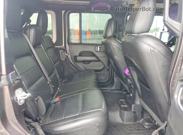 1C4HJXEN2MW538876 2021 JEEP WRANGLER Gray Vista interior trasera