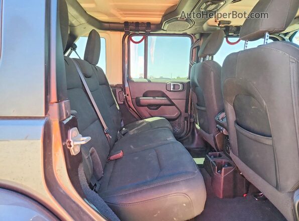 1C4HJXEN4LW272162 2020 JEEP WRANGLER Black Rear interior view