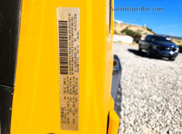1C4HJXFNXJW332201 2018 JEEP WRANGLER Yellow Սալոնի 360 աստիճան տեսք