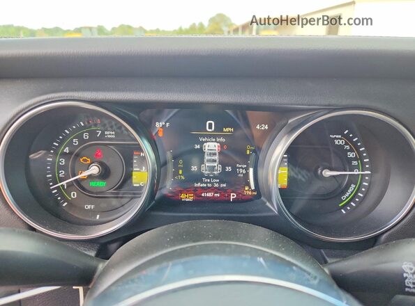 1C4JJXP62PW564843 2023 JEEP WRANGLER Silver Вид щитка приладів