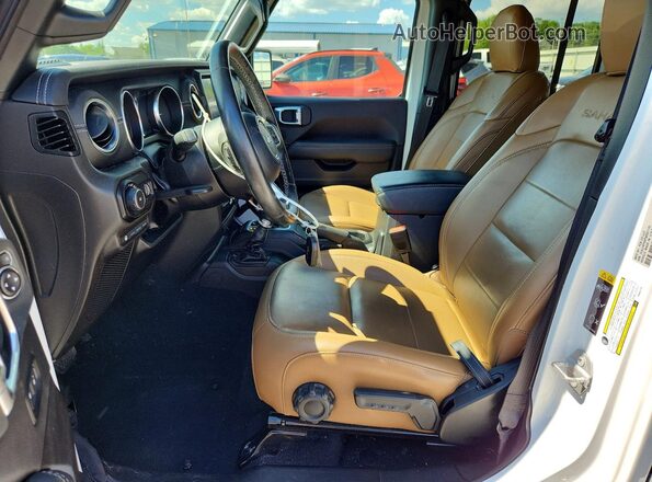 1C4JJXP68PW557170 2023 JEEP WRANGLER White Вид салону спереду