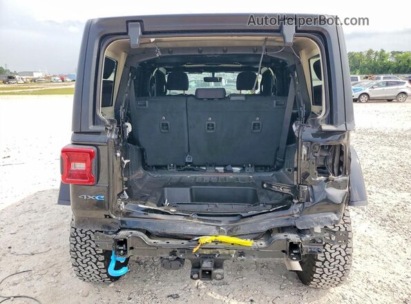1C4JJXR6XPW606009 2023 JEEP WRANGLER Черный Вид сзади