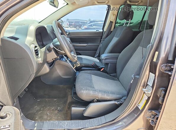 1C4NJCBA1GD546738 2016 JEEP COMPASS Gray Widok wnętrza z przodu
