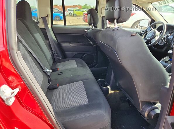 1C4NJCBA1HD147278 2017 JEEP COMPASS Red Widok tylnych siedzeń