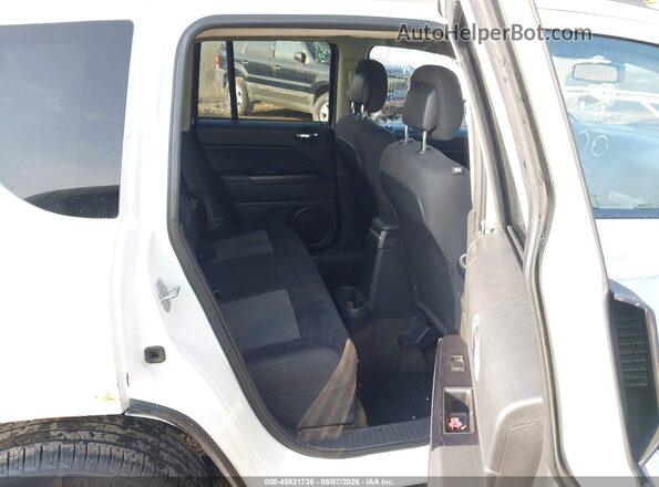 1C4NJCBA2GD615646 2016 JEEP COMPASS White VIN კოდის სტიკერის ხედი