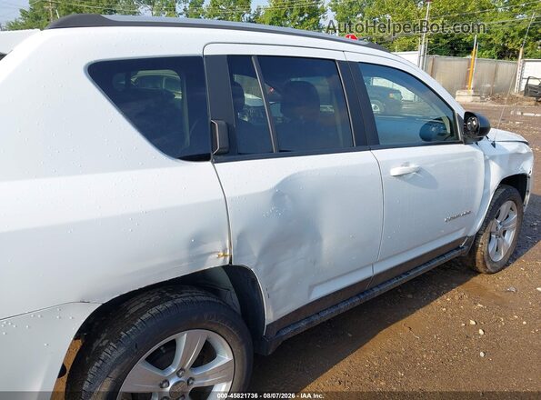 1C4NJCBA2GD615646 2016 JEEP COMPASS White 