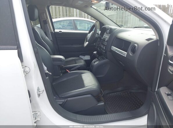1C4NJCBA2GD785747 2016 JEEP COMPASS White Вид салону спереду