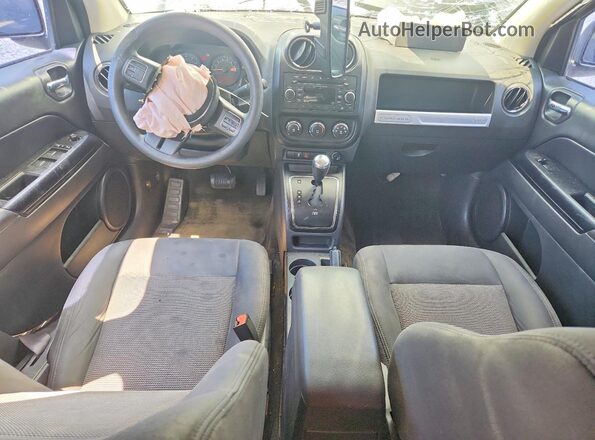 1C4NJCBA3GD810669 2016 JEEP COMPASS Gray Dashboard view