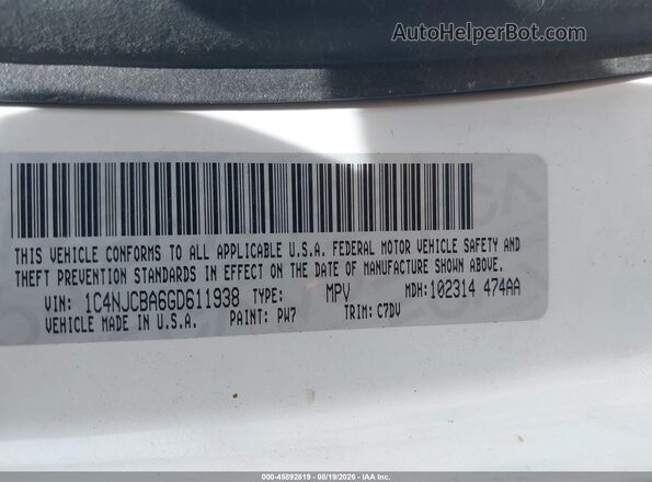 1C4NJCBA6GD611938 2016 JEEP COMPASS White Vista del compartimento del motor