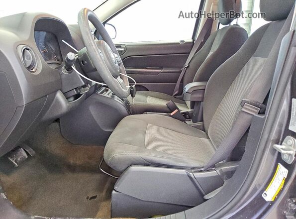 1C4NJCBB8GD777449 2016 JEEP COMPASS Black Front interior view