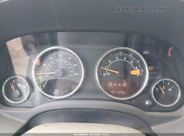 1C4NJCEA0GD710010 2016 JEEP COMPASS Silver Vista de los asientos traseros