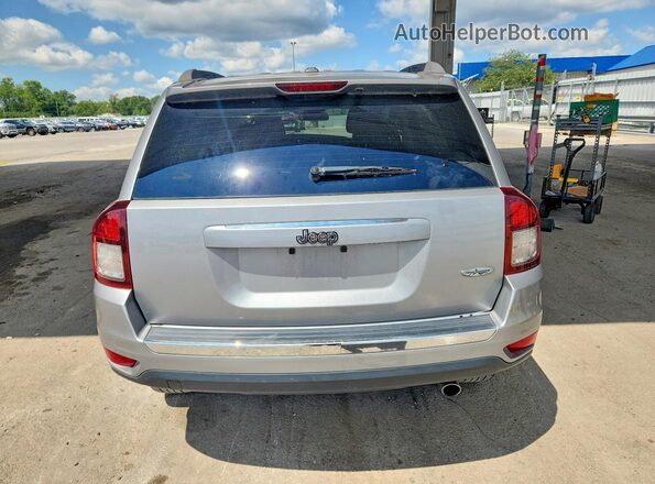 1C4NJCEA1GD716057 2016 JEEP COMPASS Silver Widok z tyłu