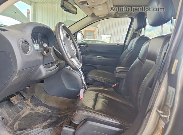 1C4NJCEA1GD716057 2016 JEEP COMPASS Silver Widok wnętrza z przodu