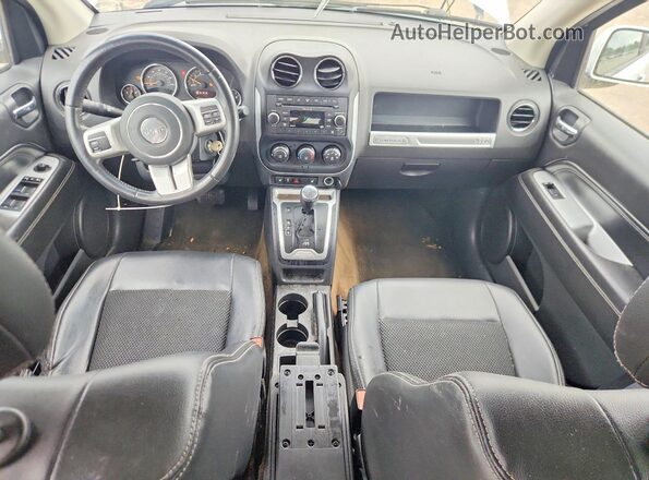 1C4NJCEA1GD744585 2016 JEEP COMPASS White Vista del salpicadero
