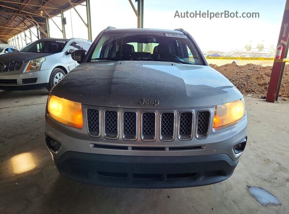 1C4NJCEA4GD676699 2016 JEEP COMPASS Gray Widok z przodu