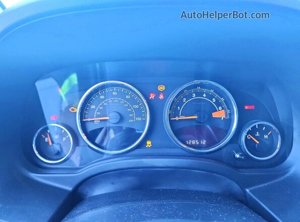 1C4NJCEA6GD633109 2016 JEEP COMPASS Белый Вид щитка приборов