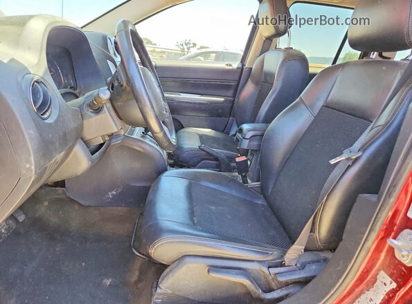 1C4NJCEA8GD704911 2016 JEEP COMPASS Бордовый Вид салона спереди
