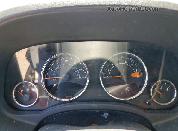 1C4NJCEAXGD665982 2016 JEEP COMPASS Black Instrument cluster view